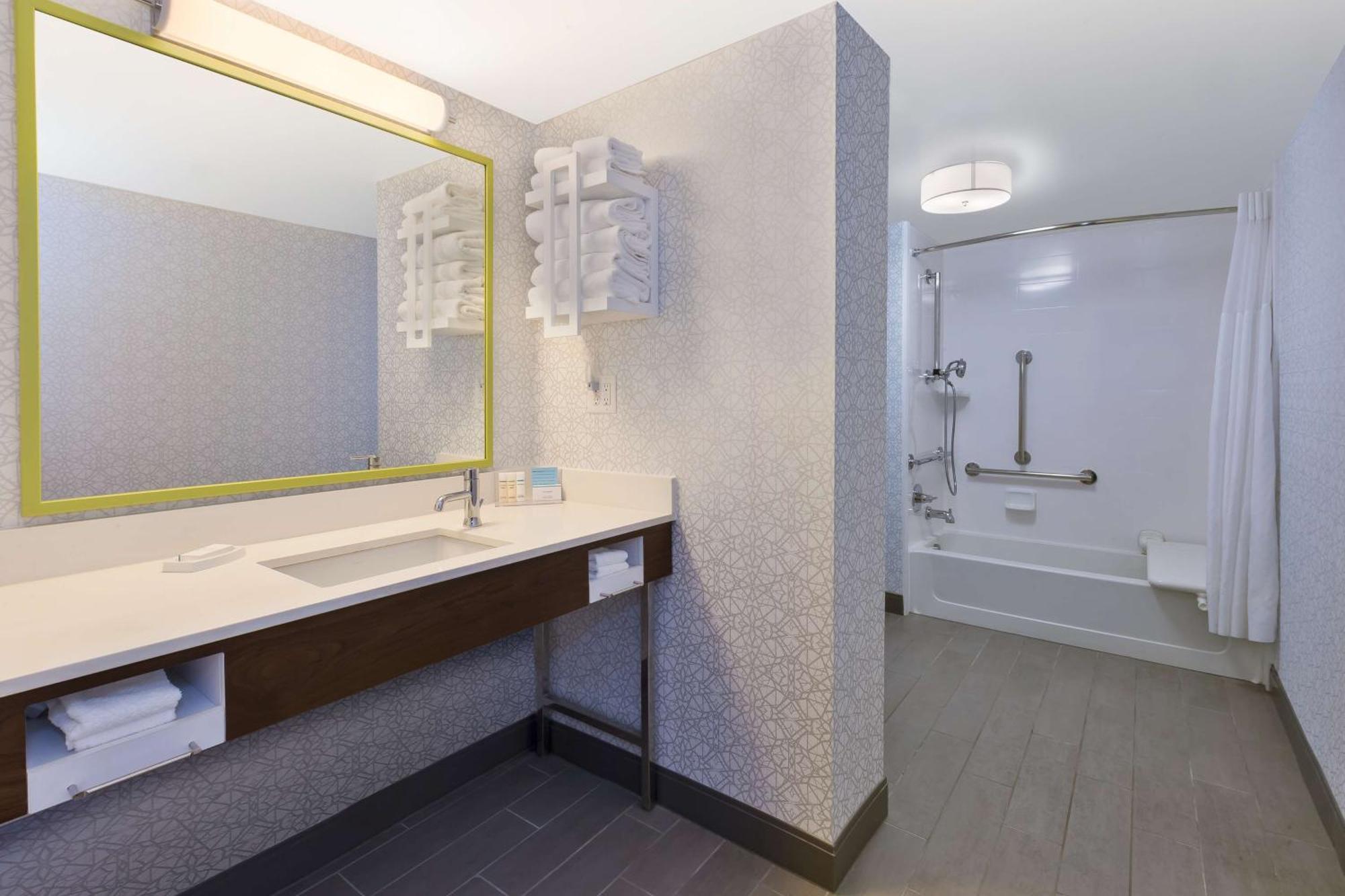 Hampton Inn Traverse City Esterno foto